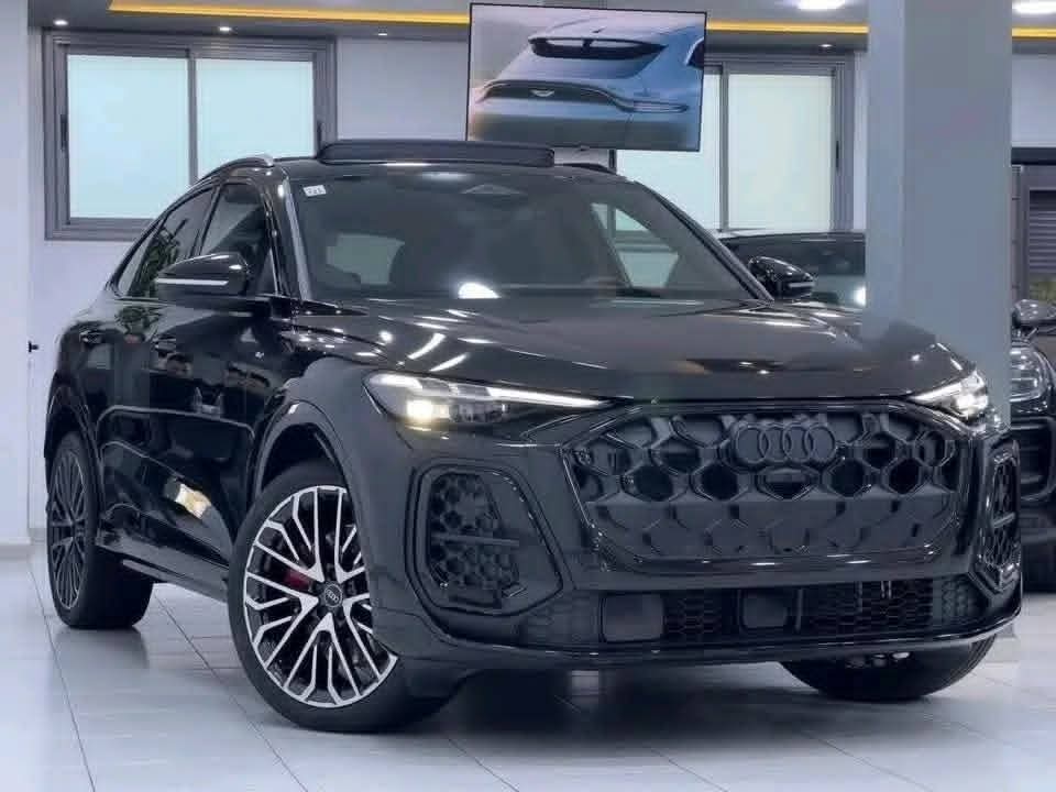 AUDI Q5 S Line 2025