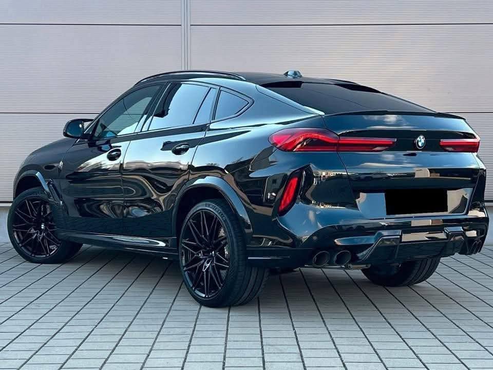 BMW X6 M Compétition B&W Panorama Sit-up 360° AHK