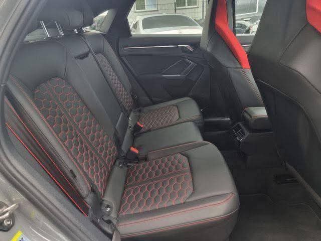 AUDI RSQ8 quattro tiptronic