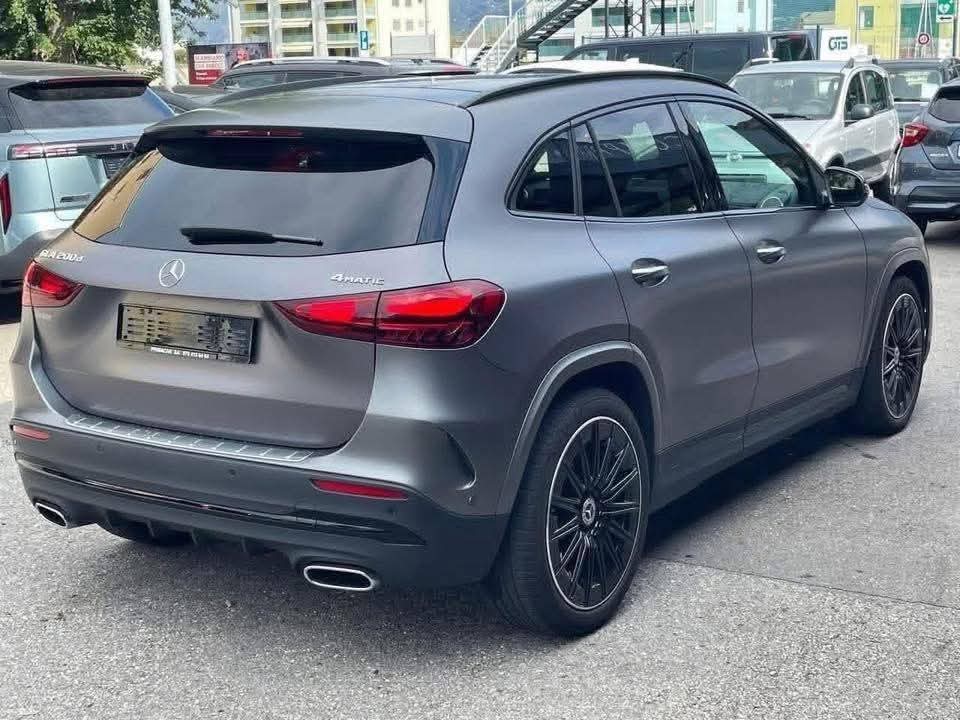MERCEDES-BENZ GLA 200d 4Matic AMG Line 8G-DCT