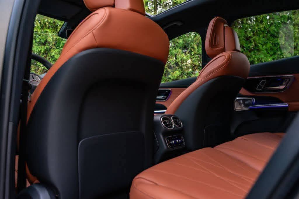 Mercedes-Benz GLC 43 AMG Coupé 26MY PREMIUM PLUS NAPPA BROWN