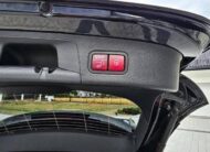 Mercedes-Benz GLA 200 D AMG Line | panoramique | full black | lumière ambiante