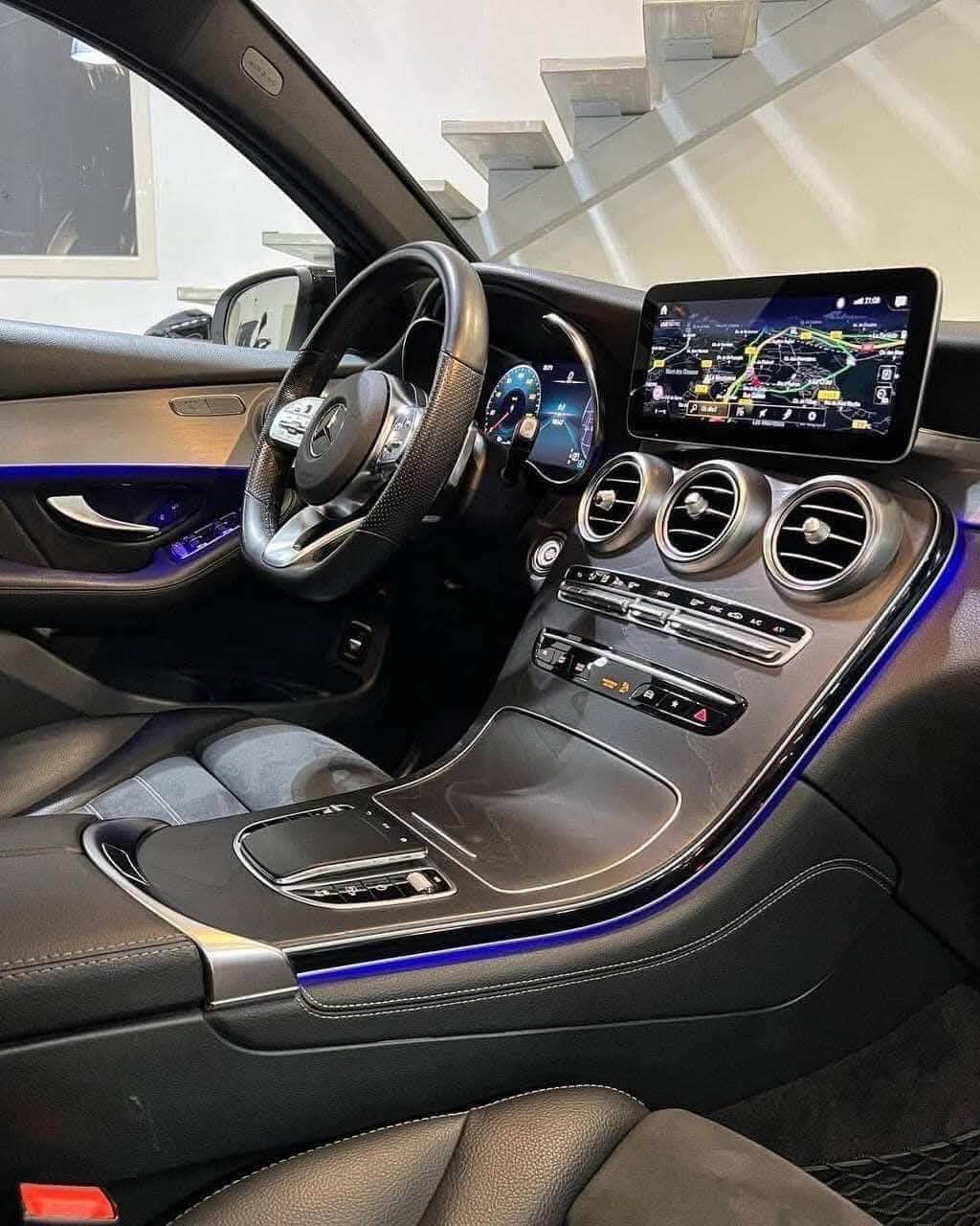 MERCEDES GLC COUPÉ AMG LINE 220d 4 MATIC