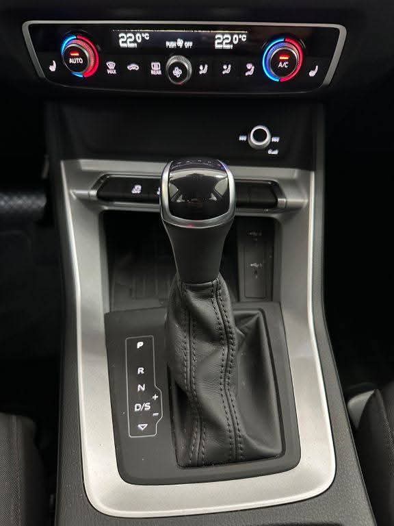 Audi Q3 35 TFSI TOT-WINKEL-AUT-VIRTUAL
