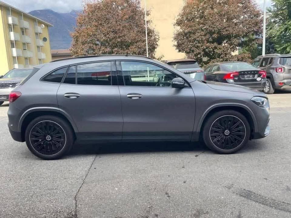 MERCEDES-BENZ GLA 200d 4Matic AMG Line 8G-DCT