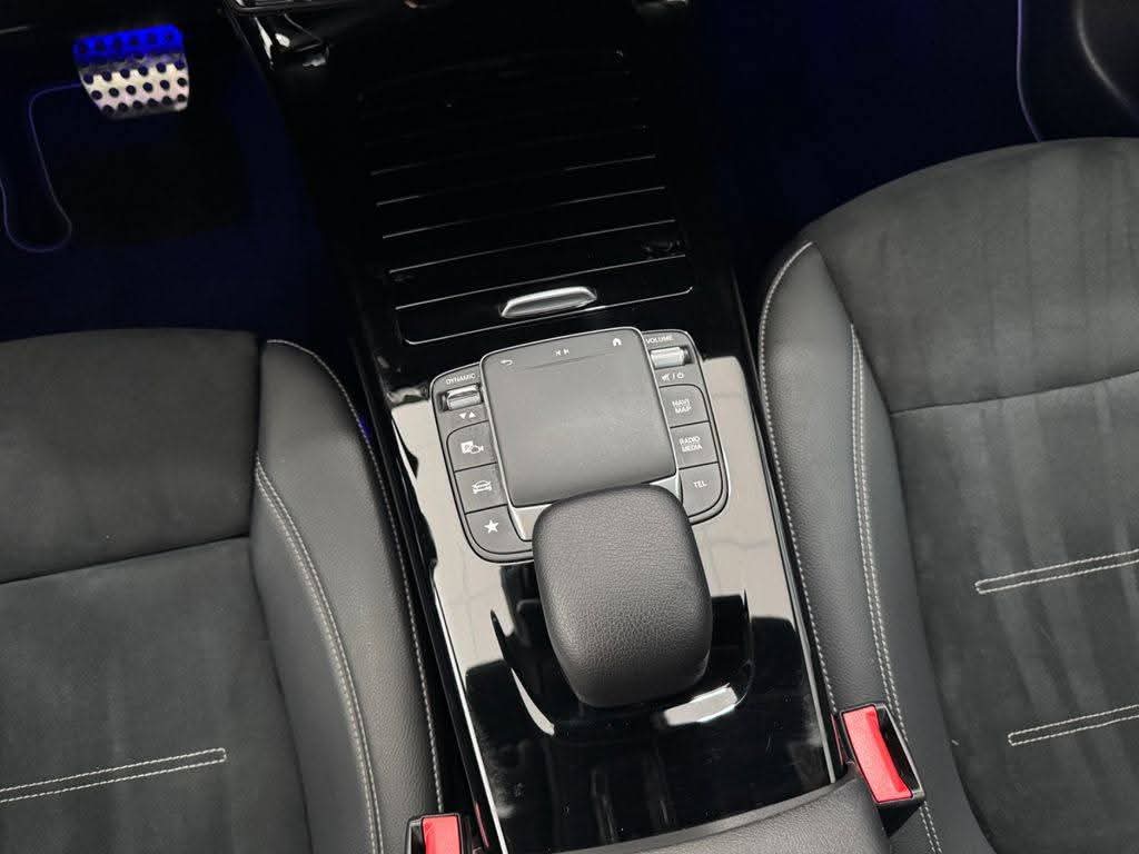 Mercedes-Benz CLA 180 Coupe Edition AMG AMBIENTE KAMERA WIDES