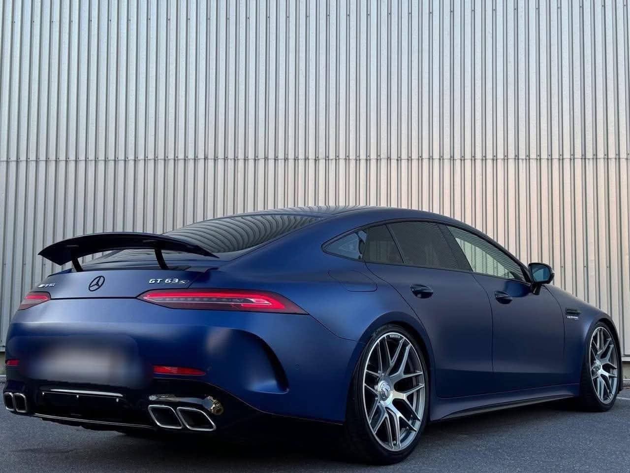 MERCEDES-BENZ AMG GT 4 63 S Limited