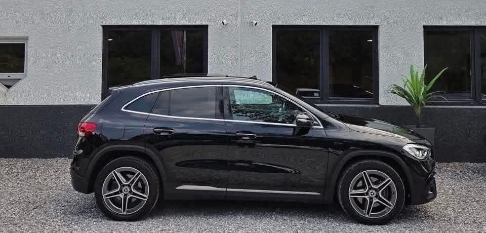 MERCEDES-BENZ GLA 250e e-HYBRIDE