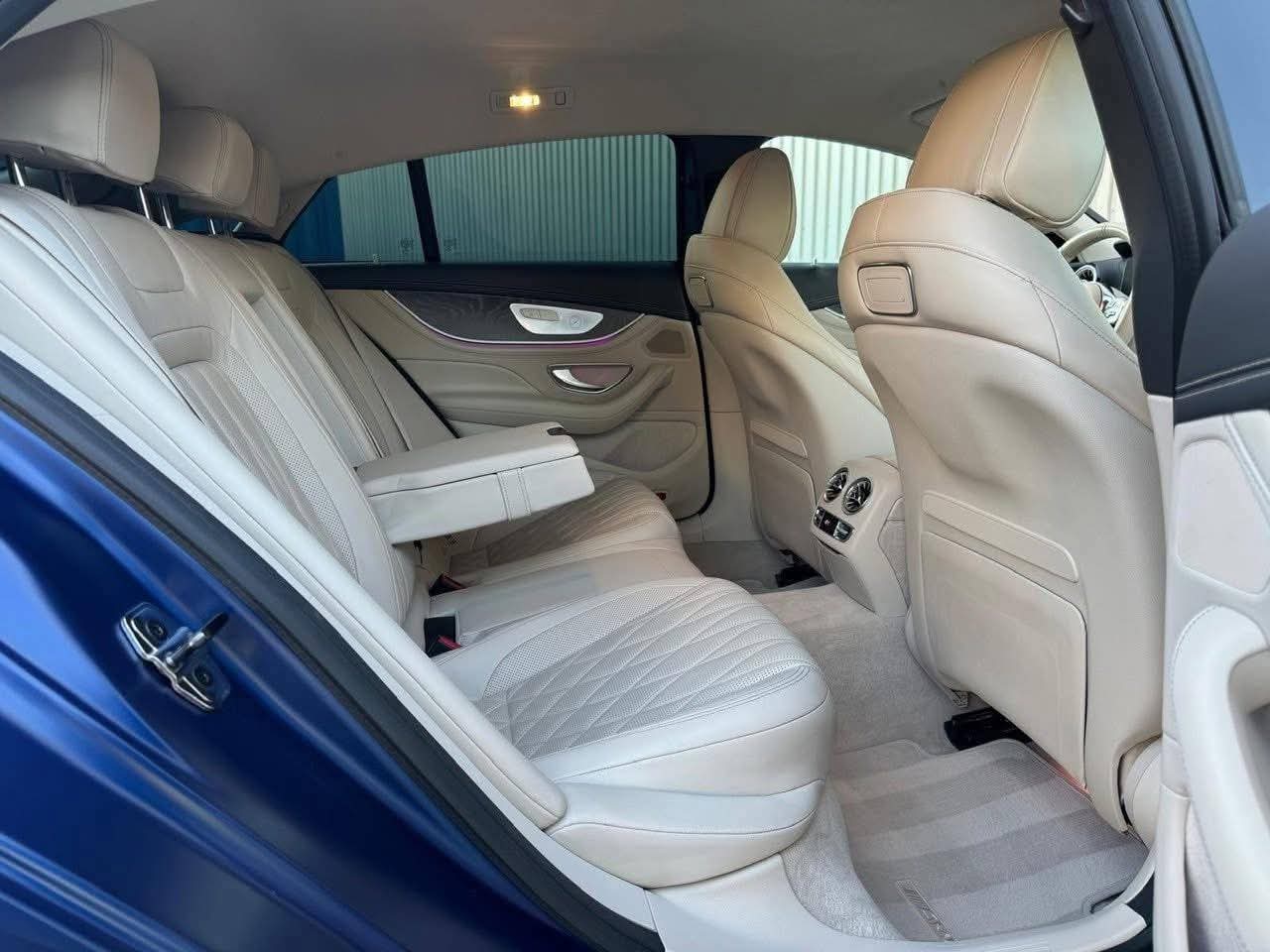 MERCEDES-BENZ AMG GT 4 63 S Limited