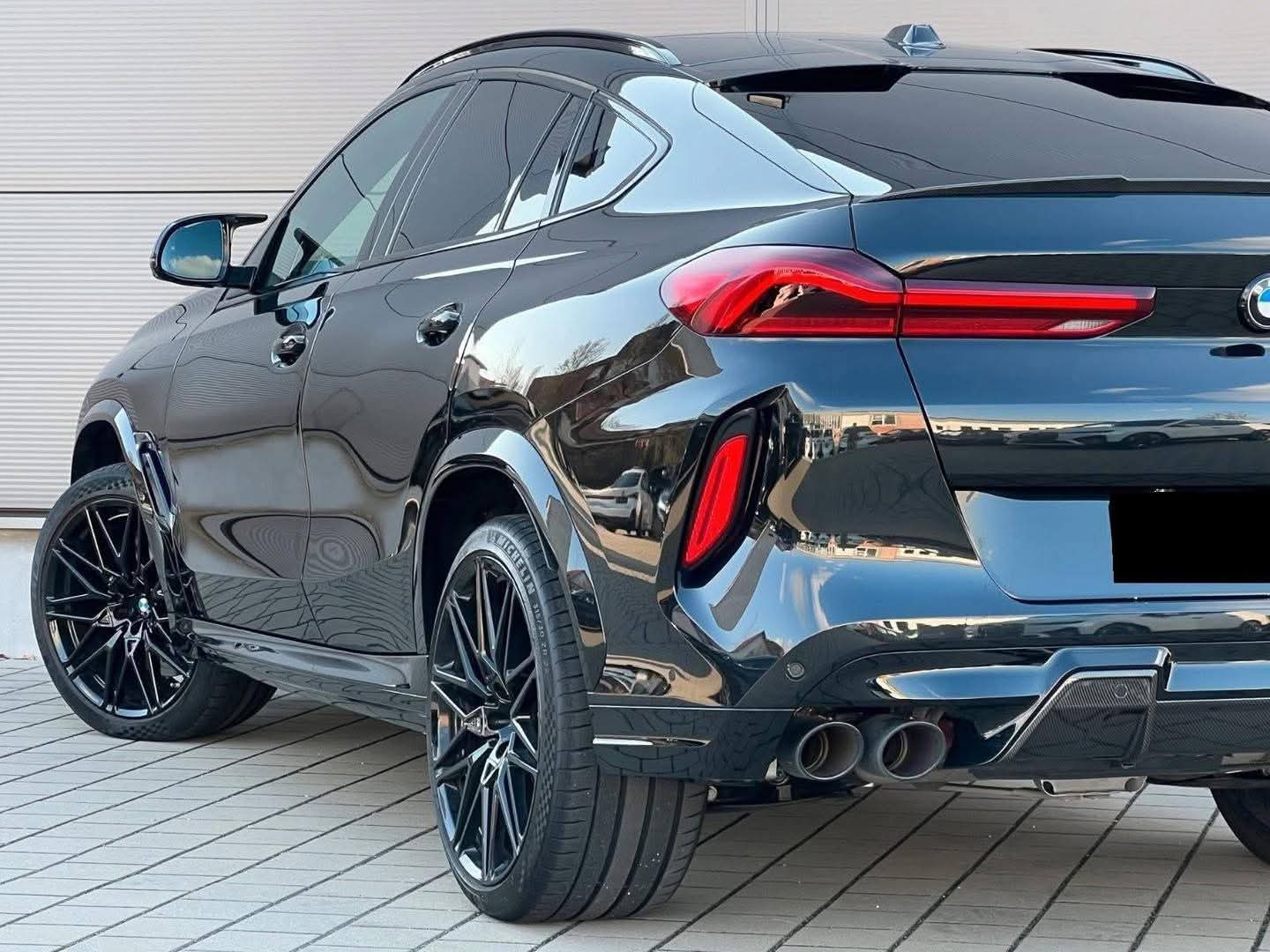 BMW X6 M Compétition B&W Panorama Sit-up 360° AHK