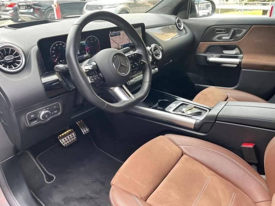 MERCEDES-BENZ GLA 200d 4Matic AMG Line 8G-DCT