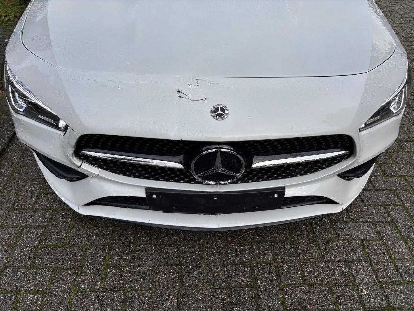 Mercedes-Benz CLA 180 AMG LINE PANO NAVI kamera