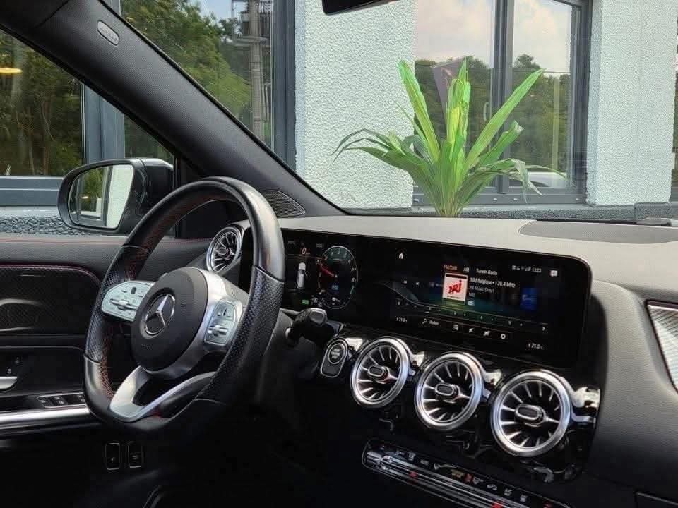 MERCEDES-BENZ GLA 250e e-HYBRIDE