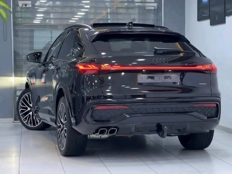 AUDI Q5 S Line 2025