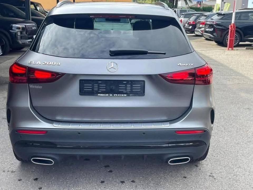 MERCEDES-BENZ GLA 200d 4Matic AMG Line 8G-DCT