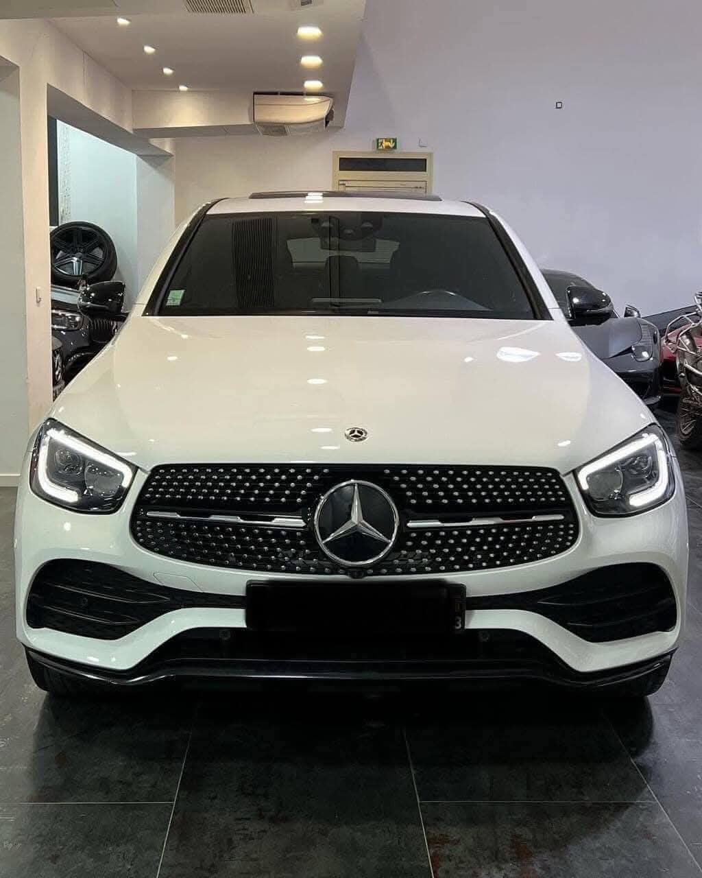 MERCEDES GLC COUPÉ AMG LINE 220d 4 MATIC