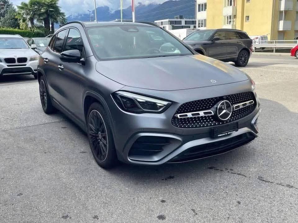 MERCEDES-BENZ GLA 200d 4Matic AMG Line 8G-DCT