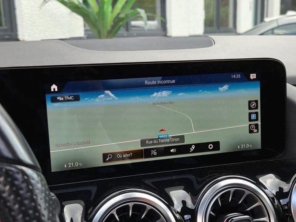 MERCEDES-BENZ GLA 250e e-HYBRIDE