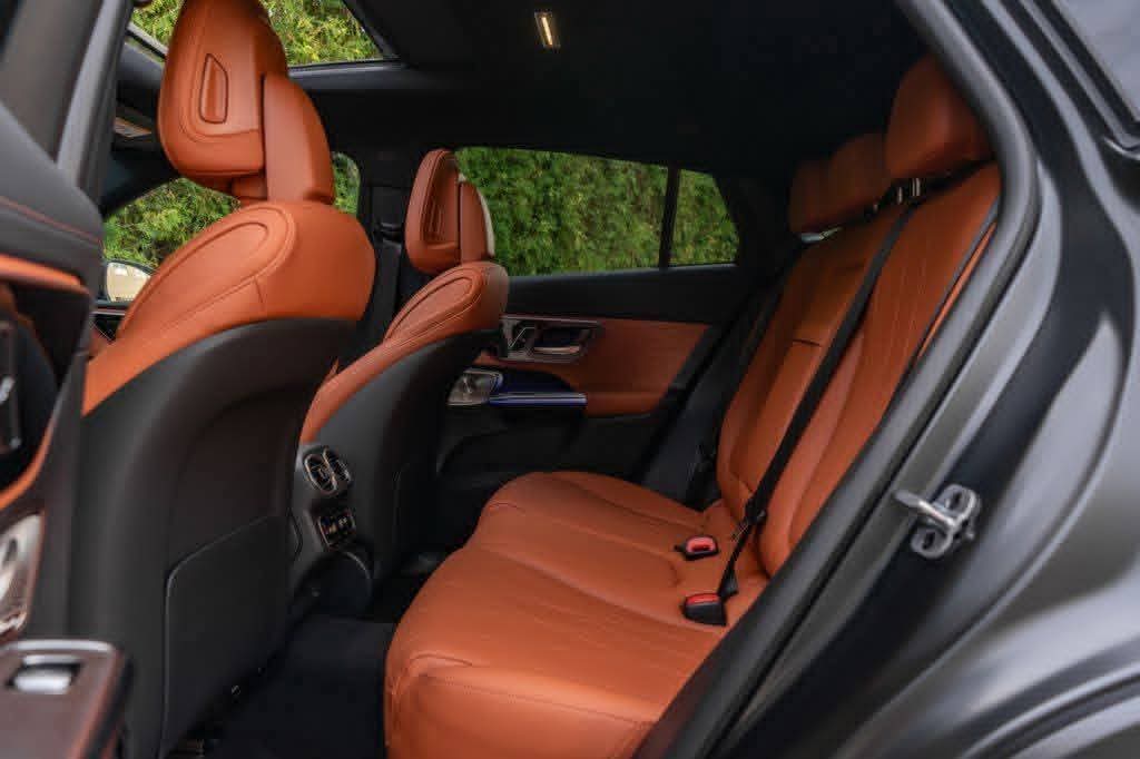 Mercedes-Benz GLC 43 AMG Coupé 26MY PREMIUM PLUS NAPPA BROWN